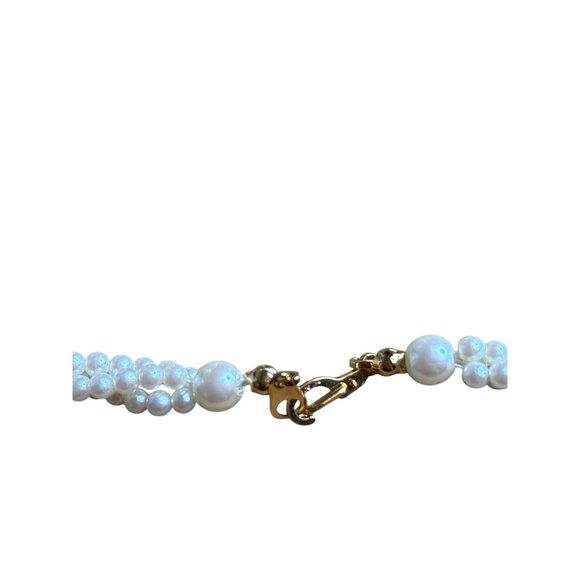 Twisted Plastic Faux Pearl Seed Bead Necklace Goldtone Clasp 24 inches - Picture 3 of 3